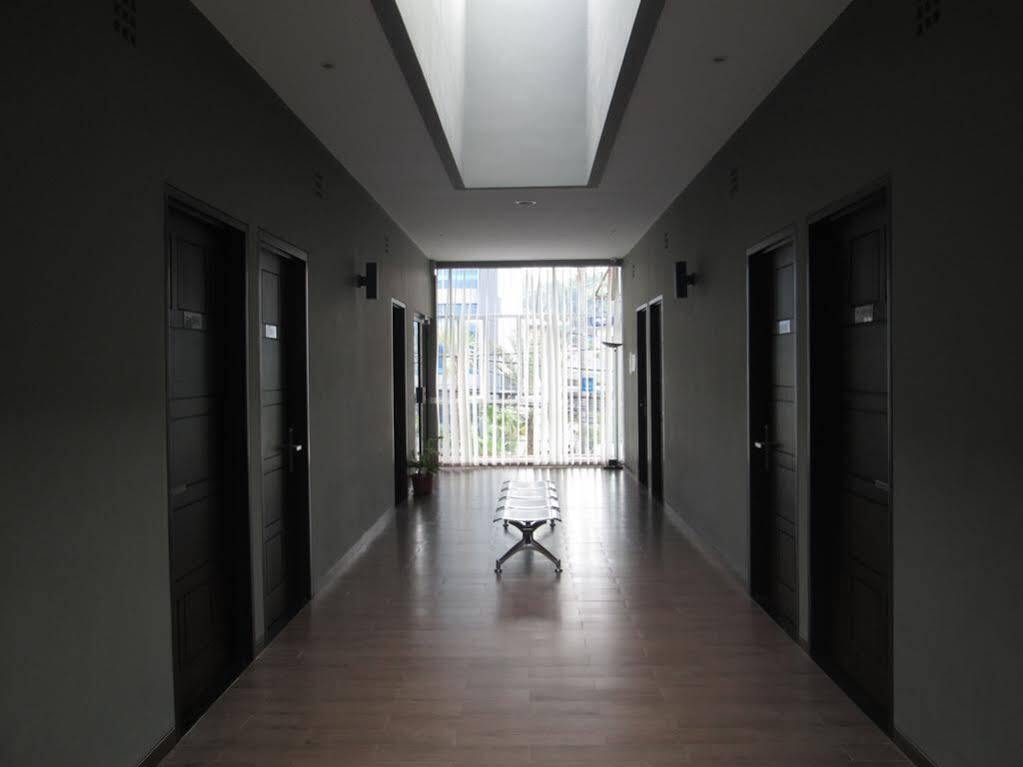Hotel O Cihampelas Near Ciwalk Formerly D'River Guest House Bandung Exterior photo